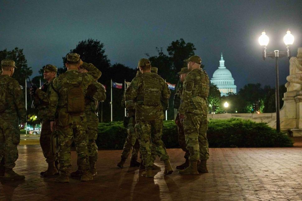 Trump trimite armata într-un al treilea mare oraș din SUA. La Washington, soldații au fost autorizați să tragă 1001371