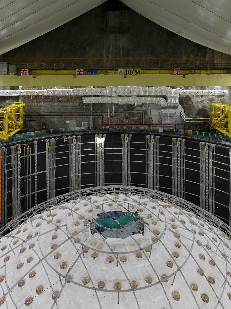 „Un moment istoric”: China a lansat cel mai puternic detector pentru „particule-fantomă” din lume. Cum arată JUNO în interior 1001794