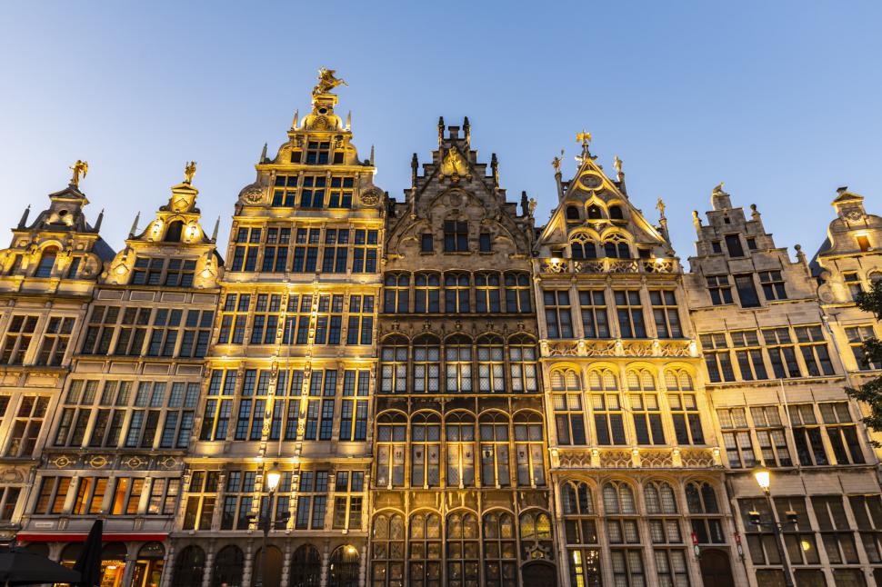 Orașul din Europa considerat „capitala mondială a diamantelor”: Peste 80% din toate pietrele lumii ajung aici 1002054