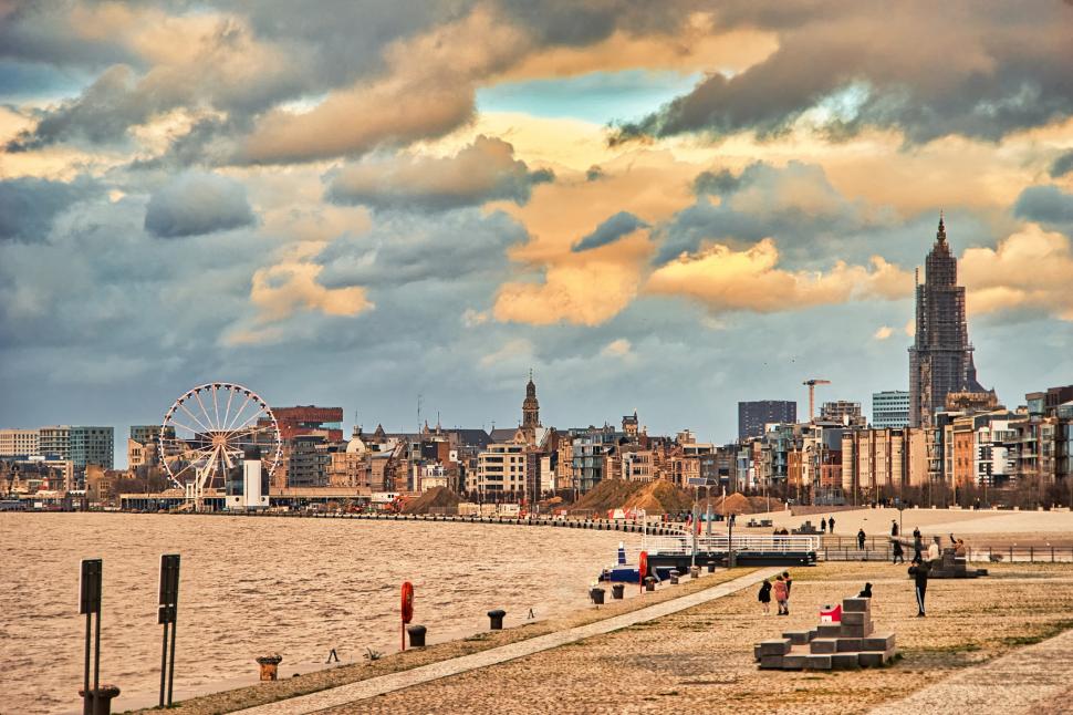 Orașul din Europa considerat „capitala mondială a diamantelor”: Peste 80% din toate pietrele lumii ajung aici 1002070