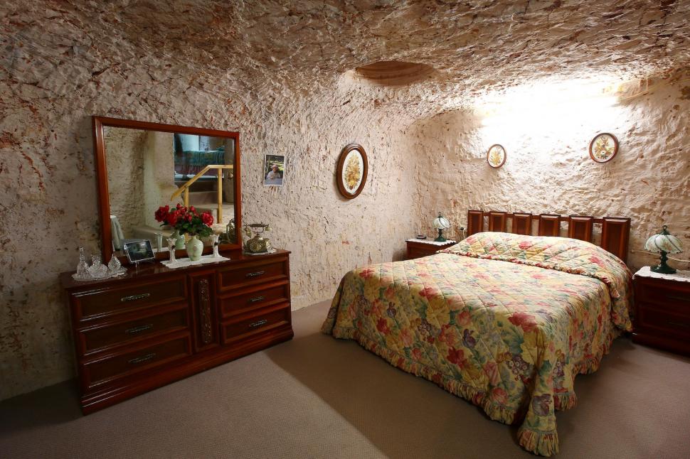 Orașul în care oamenii trăiesc sub pământ din cauza temperaturilor care ajung la 55 de grade la umbră 1001987