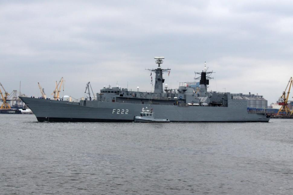 Fregata "Regina Maria" revine la cârma Operației NATO Sea Guardian. Militarii români, misiuni de securitate maritimă pe flancul sudic 1002485