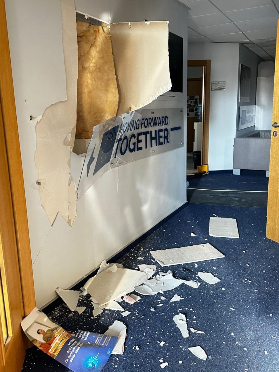 Rusia a bombardat clădirea Delegației Uniunii Europene la Kiev 1002352