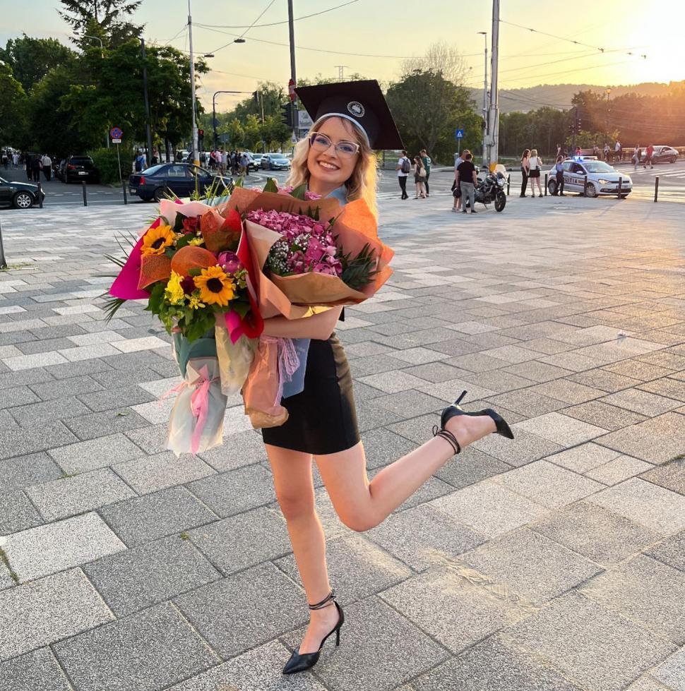 Ministrul Educației are o consilieră care a fost fotomodel. Cine este Isabel-Diana Leucuţa 1002804