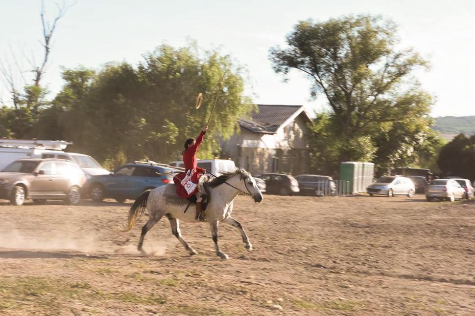 Ministrul Educației are o consilieră care a fost fotomodel. Cine este Isabel-Diana Leucuţa 1002813