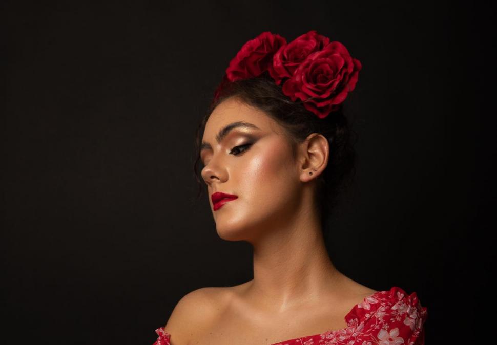 Ministrul Educației are o consilieră care a fost fotomodel. Cine este Isabel-Diana Leucuţa 1002814