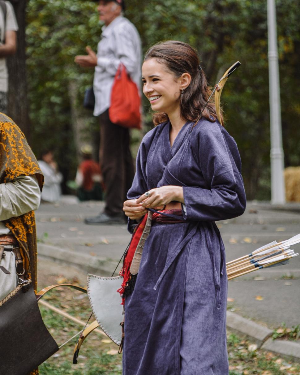 Ministrul Educației are o consilieră care a fost fotomodel. Cine este Isabel-Diana Leucuţa 1002820