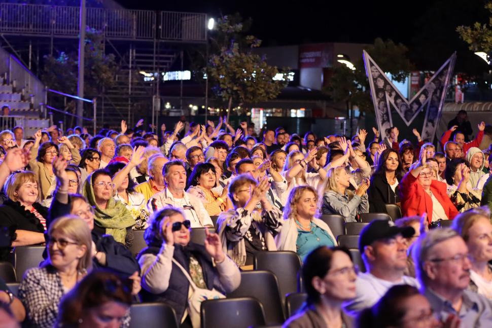 Paula Seling revine la Festivalul Mamaia 2025: „Debutul meu național a avut loc aici, în 1997” 1002719