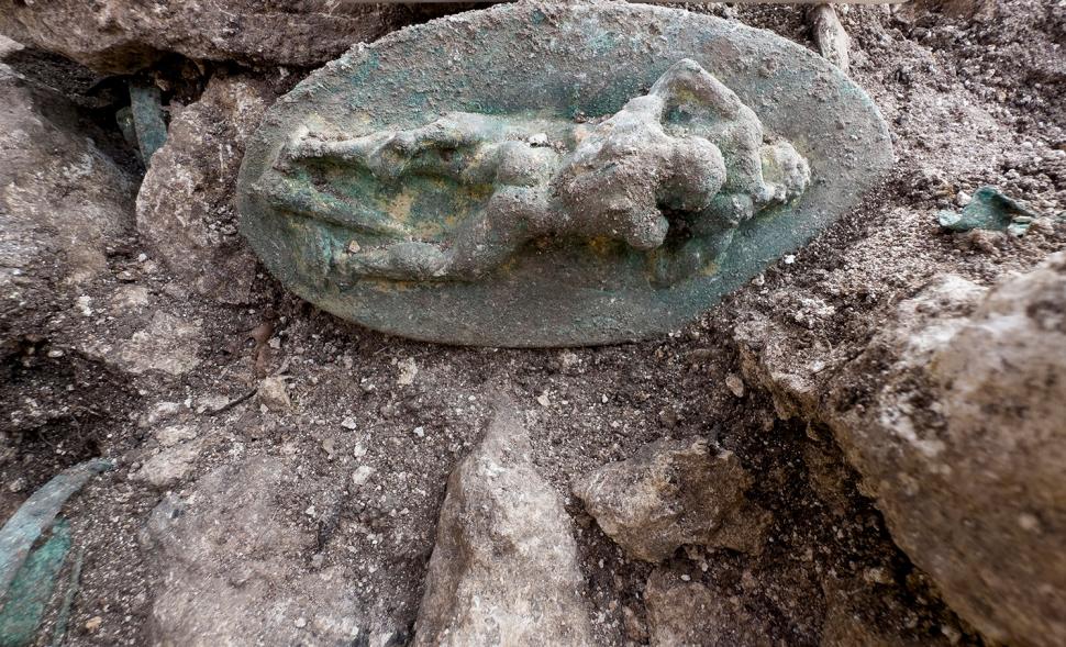 Scheletul vechi de 2.100 de ani al unui războinic, cunoscut drept „Lordul de la Sakar”, a fost descoperit în Bulgaria 1003020