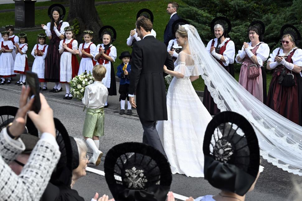 „Cea mai bogată prinţesă a Europei” s-a căsătorit la 28 de ani cu un manager de investiții 1003087