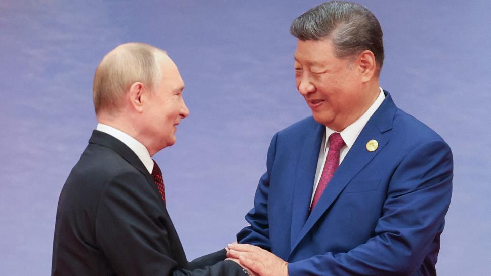 Imagini spectaculoase cu Vladimir Putin și Narendra Modi ținându-se de mână la summitul din China 1003430