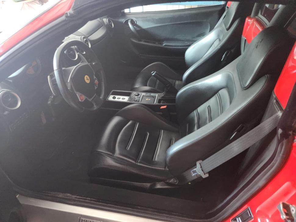 ANAF scoate la vânzare un Ferrari F430 1003719