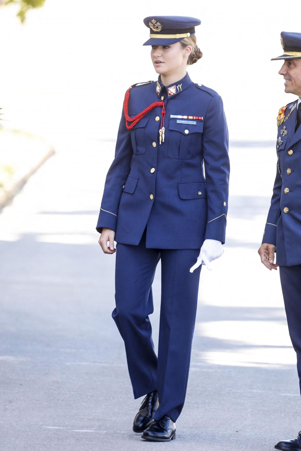 Leonor, viitoarea regină a Spaniei, a intrat la Academia Forțelor Aeriene. Imagini cu prințesa de 19 ani în prima ei zi de cursuri 1003574