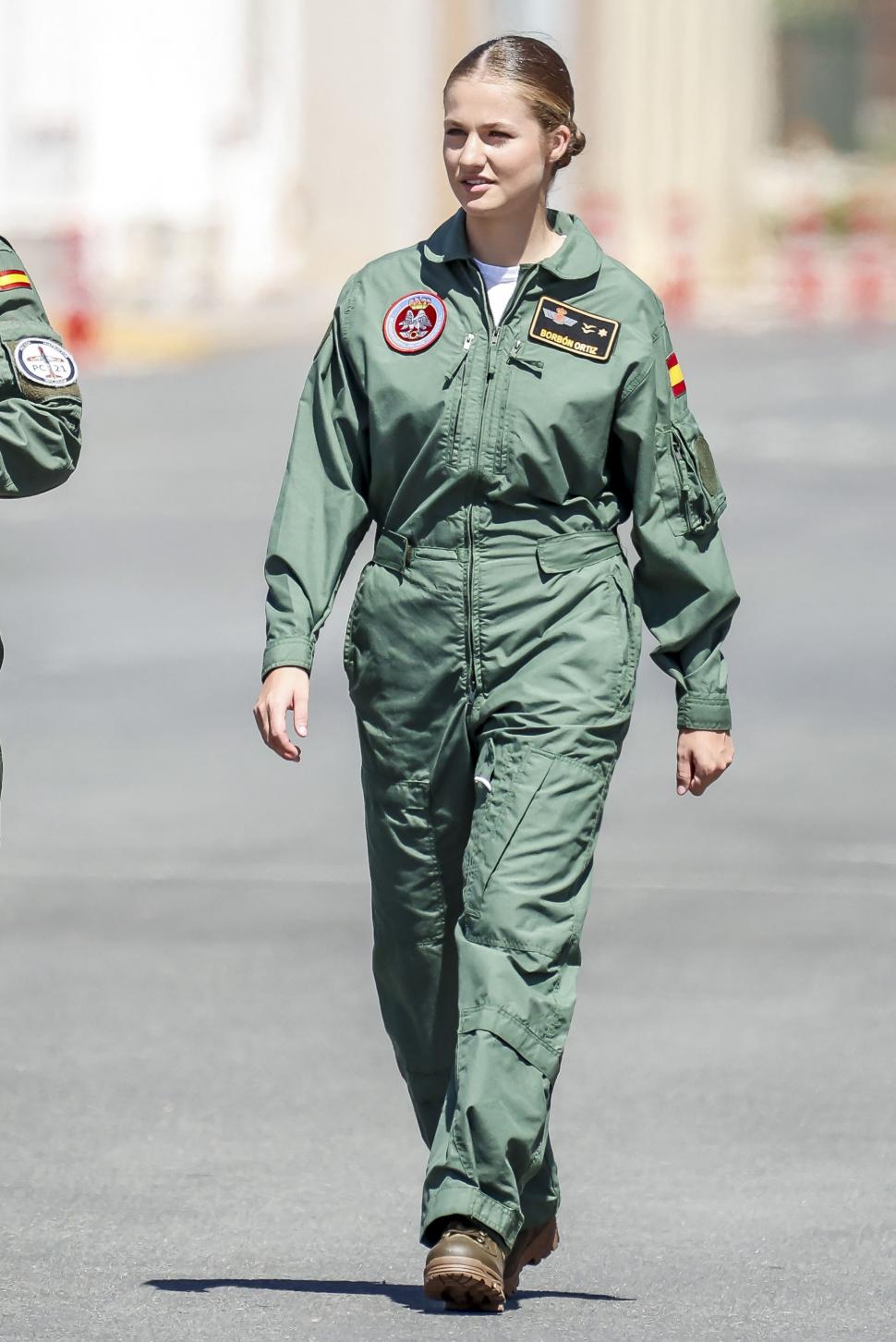 Leonor, viitoarea regină a Spaniei, a intrat la Academia Forțelor Aeriene. Imagini cu prințesa de 19 ani în prima ei zi de cursuri 1003587