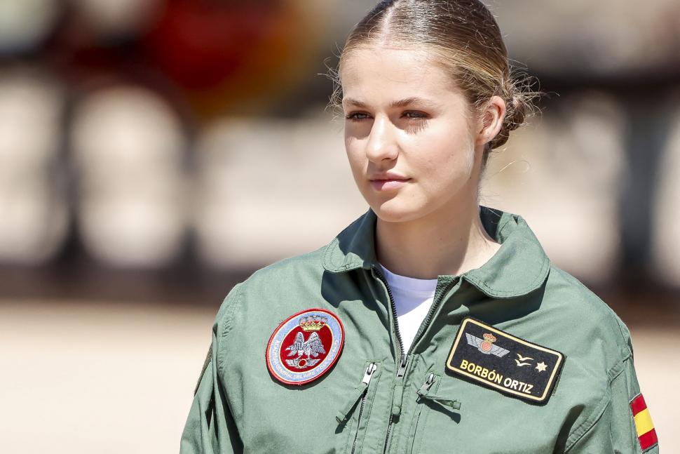 Leonor, viitoarea regină a Spaniei, a intrat la Academia Forțelor Aeriene. Imagini cu prințesa de 19 ani în prima ei zi de cursuri 1003588