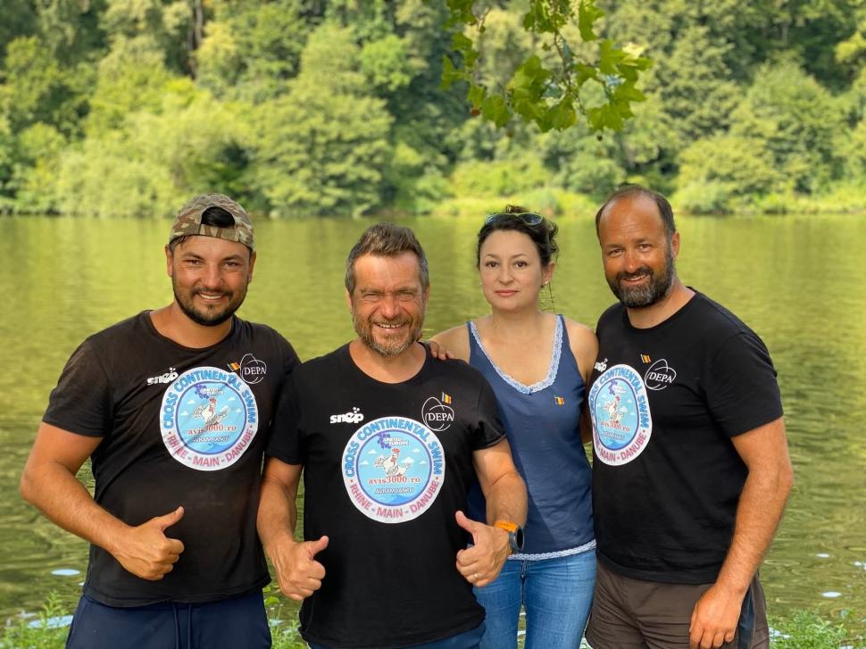 Un român a devenit oficial primul om din lume care a parcurs înot un continent: Avram Iancu a înotat 177 de zile fără costum de neopren 1003706