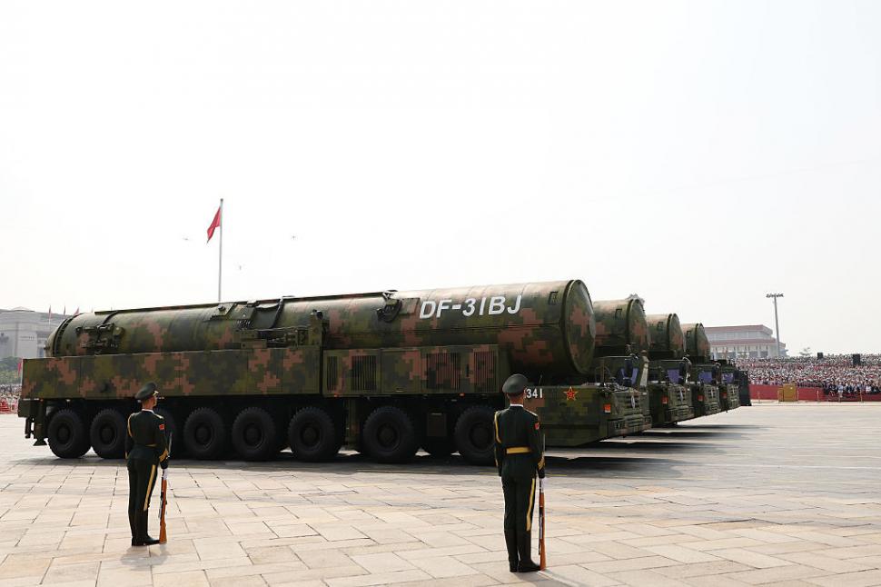 „Uriașul” lui Xi. China a prezentat cea mai nouă rachetă nucleară care poate lovi oriunde pe glob 1003934
