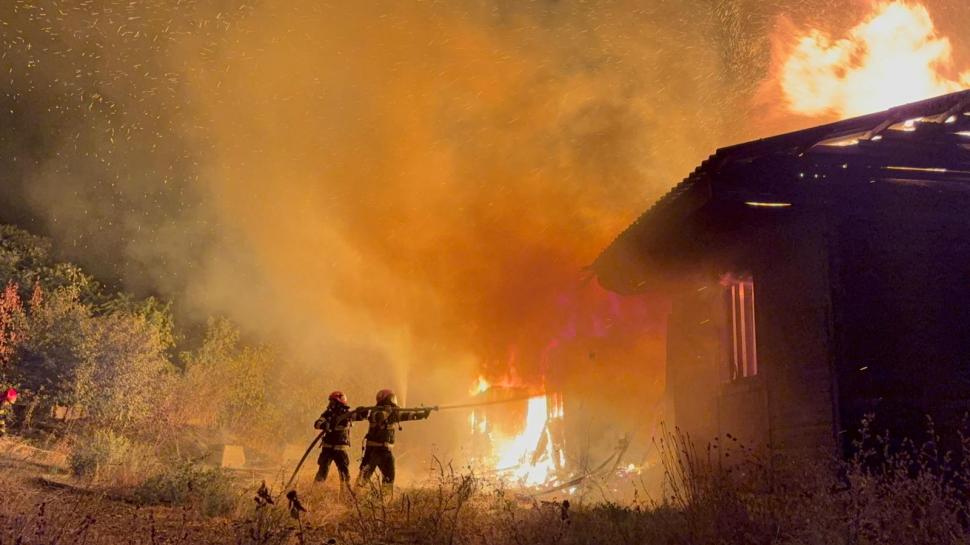 Incendiu puternic în Galați, la barăcile muncitorilor care au lucrat la tunelul CFR 1003878