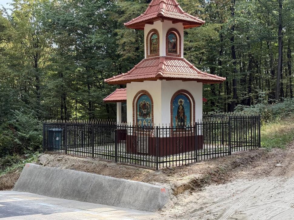 A fost finalizată ruta turistică spre mănăstirea din România unde femeile nu au voie să intre. Cum arată acum Drumul Călugărului 1004990