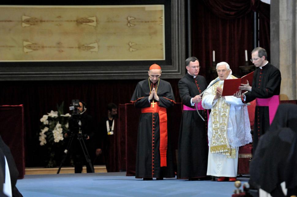 Cercetătorii au descoperit cea mai veche mențiune scrisă care susține că Giulgiul din Torino, „dovada învierii lui Iisus”, este un fals 1004760