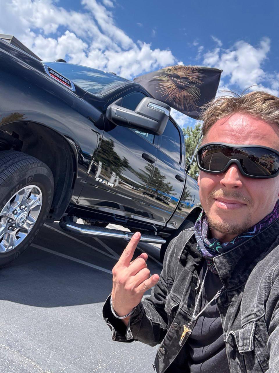 Misterul crimei de la festivalul Burning Man se adâncește. Bărbatul ucis avea 37 de ani și este din Rusia: Tatăl lui Vadim rupe tăcerea 1004893