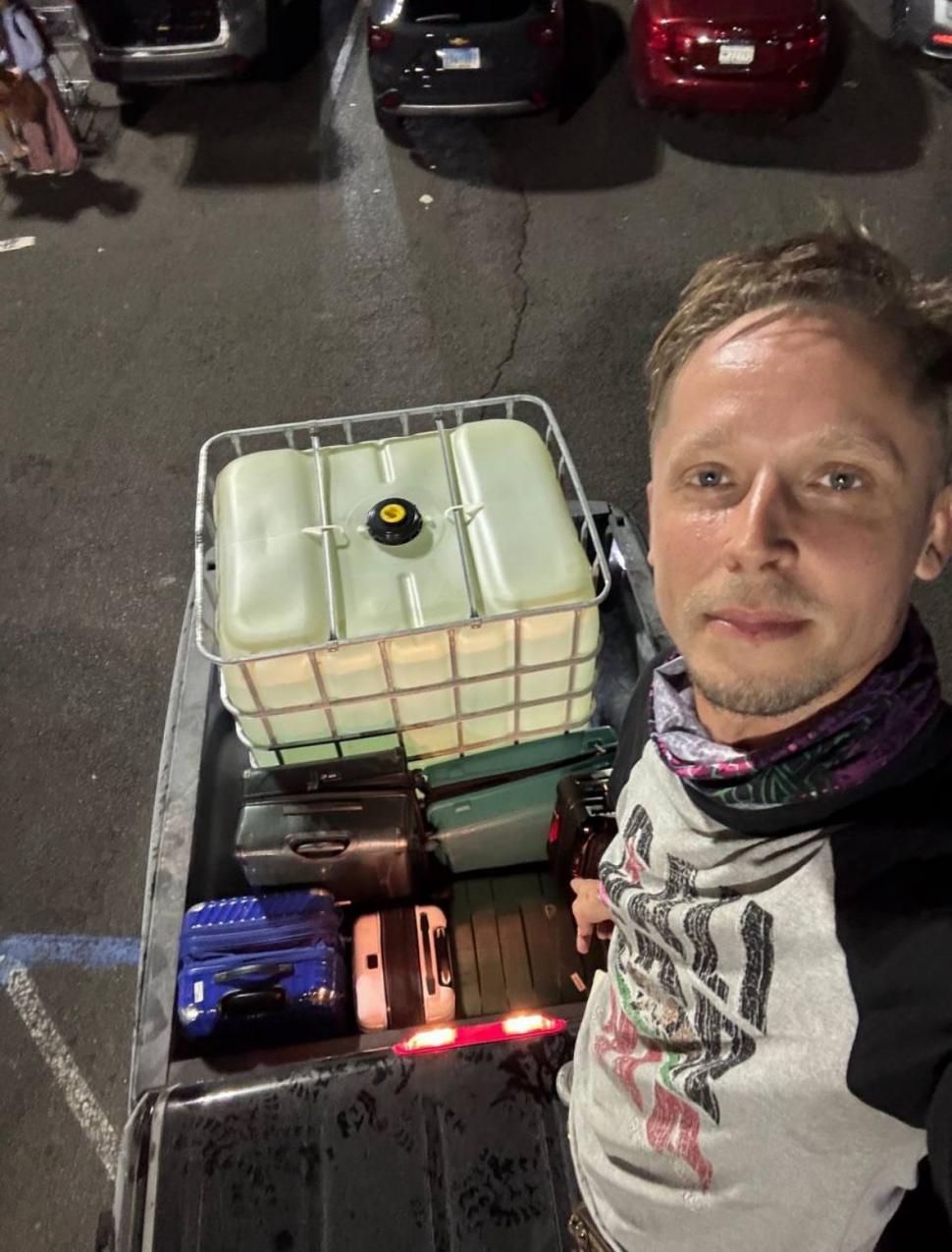 Misterul crimei de la festivalul Burning Man se adâncește. Bărbatul ucis avea 37 de ani și este din Rusia: Tatăl lui Vadim rupe tăcerea 1004915