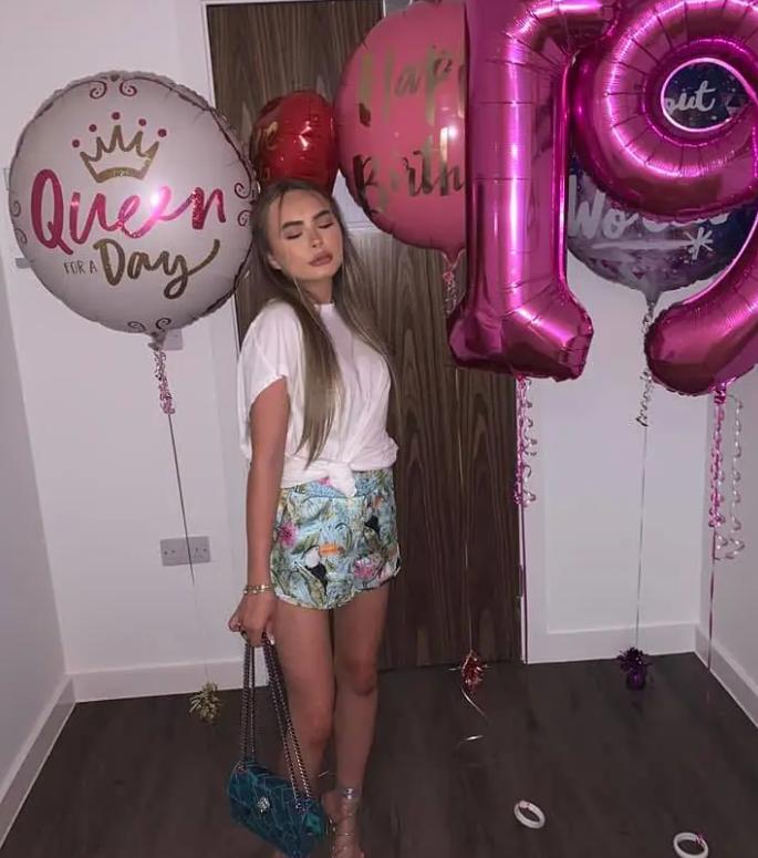 O britanică de 23 de ani a fost condamnată la închisoare pe viață în Dubai. Mama ei zice că a făcut „o greșeală stupidă” și cere ajutor 1004871