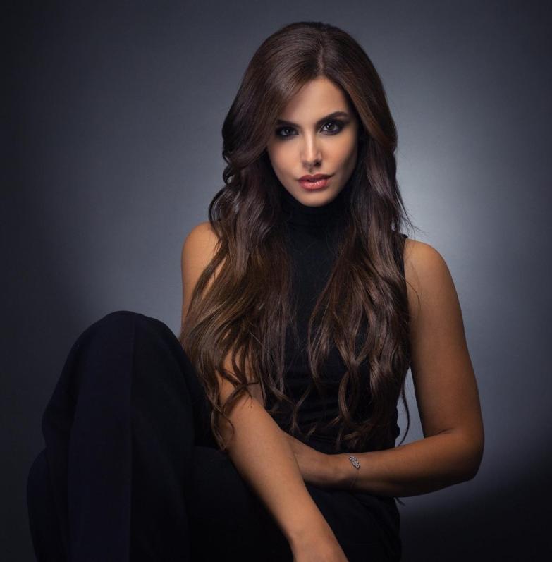 Războiul ajunge pe podiumul Miss Univers. Nadeen Ayoub vrea să reprezinte Palestina și e intens criticată, mai ales de Miss Israel 1004343