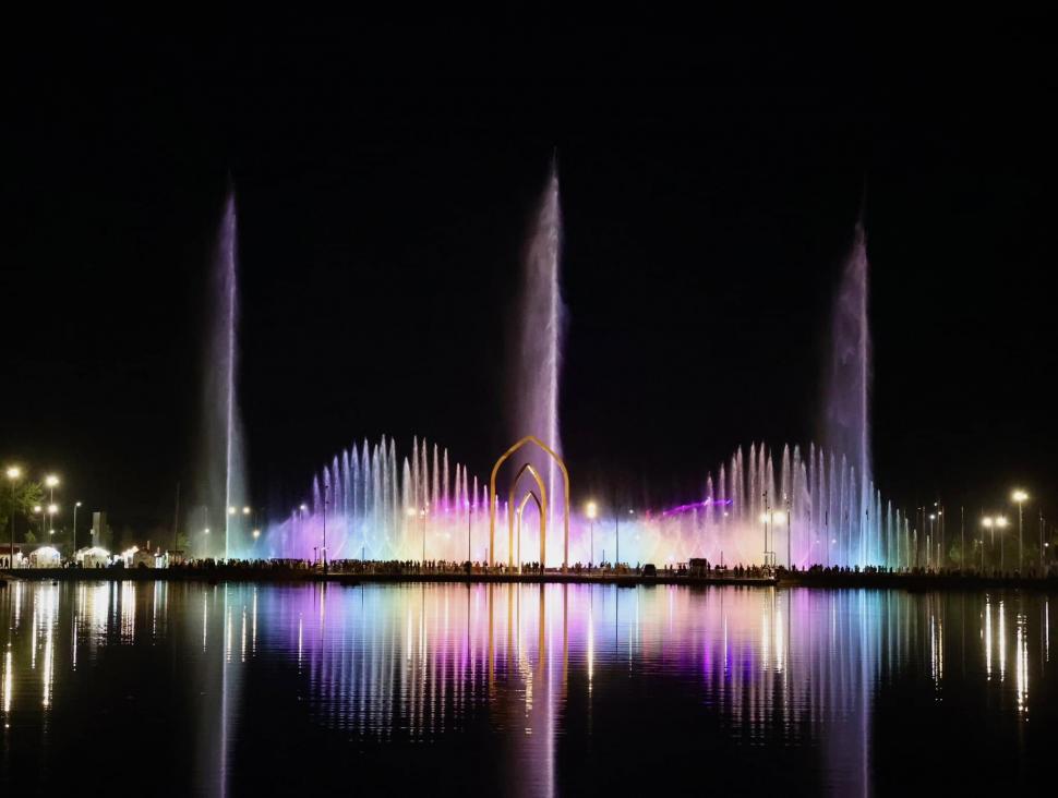 E considerat noua atracție a Asiei Centrale. Cum arată spectaculosul „oraș” unde luxul contemporan se îmbină cu atmosfera bazarurilor 1005252