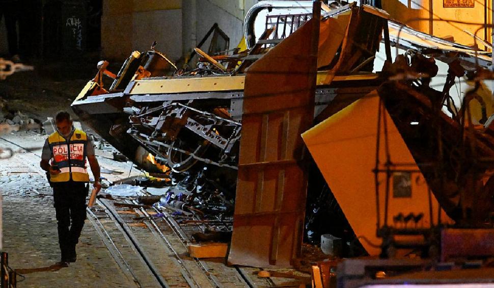 Mai puțin de 50 de secunde, la o viteză de aproximativ 60 km/h. De ce s-a prăbușit funicularul din Lisabona, primele concluzii 1005290