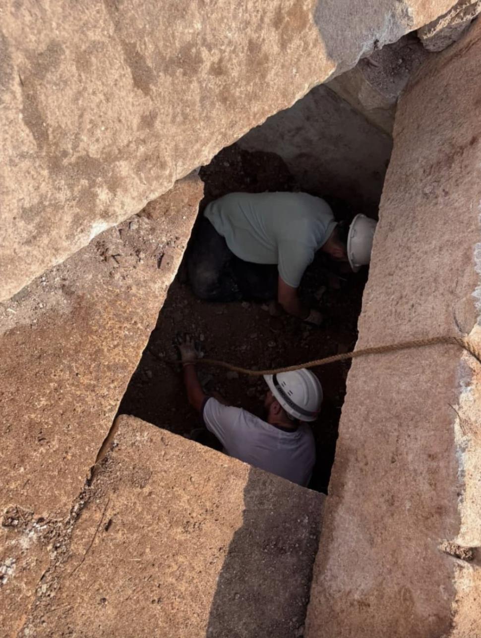 Descoperire arheologică neașteptată: O bogată necropolă romană a fost găsită după ce localnicii au observat pietre ciudate, în Albania 1005577