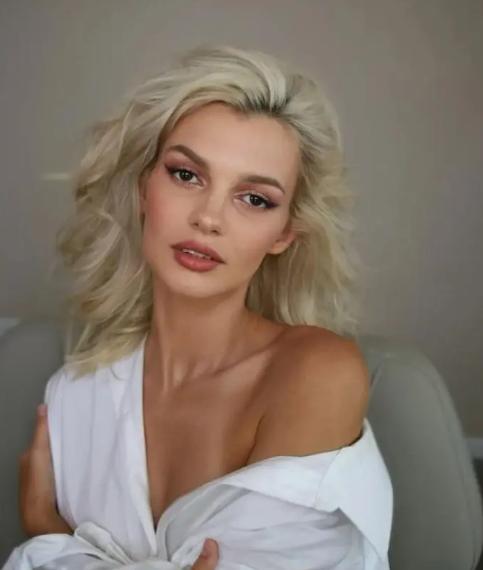 Ultimele clipe ale ucrainencei de 23 de ani care a fugit în SUA pentru că se temea de război. Ce s-a întâmplat în trenul în care urcase 1005493