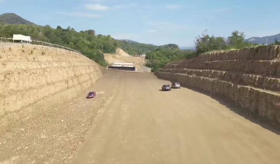 Imagini de pe șantierul Autostrăzii Sibiu-Piteşti. Pe Secțiunea 3 se folosește o tehnologie cum nu a mai existat în România 1006062
