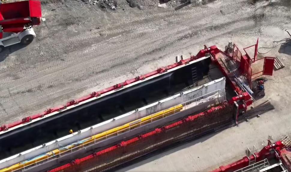 Imagini de pe șantierul Autostrăzii Sibiu-Piteşti. Pe Secțiunea 3 se folosește o tehnologie cum nu a mai existat în România 1006087