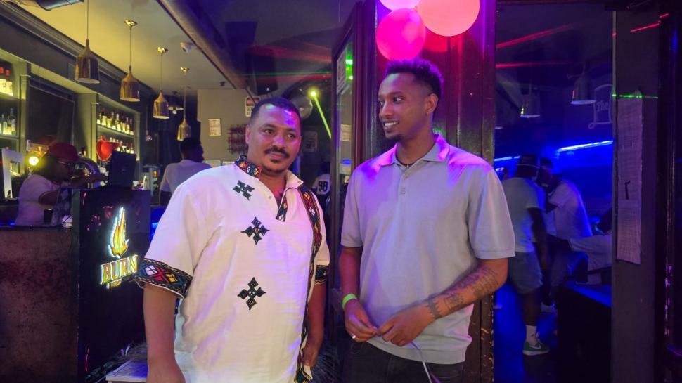 Cum s-a dat timpul înapoi cu 7 ani azi-noapte, în centrul Bucureștiului. Comunitatea de etiopieni a intrat în... 2018 1007078