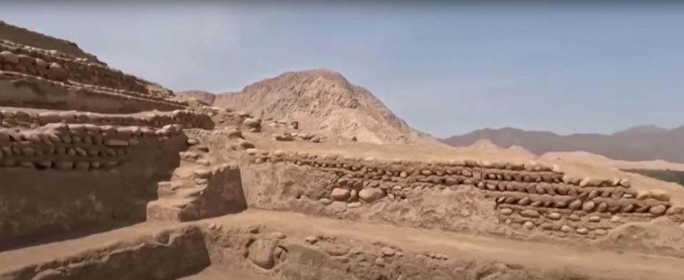 Vechi de 3.800 de ani, oraşul descoperit recent într-un deşert din Peru rescrie istoria Americilor 1006818