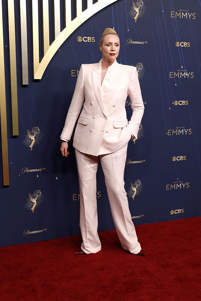 Cele mai spectaculoase ținute de la Emmy 2025. Vedetele care au atras toate privirile pe covorul roșu 1007215