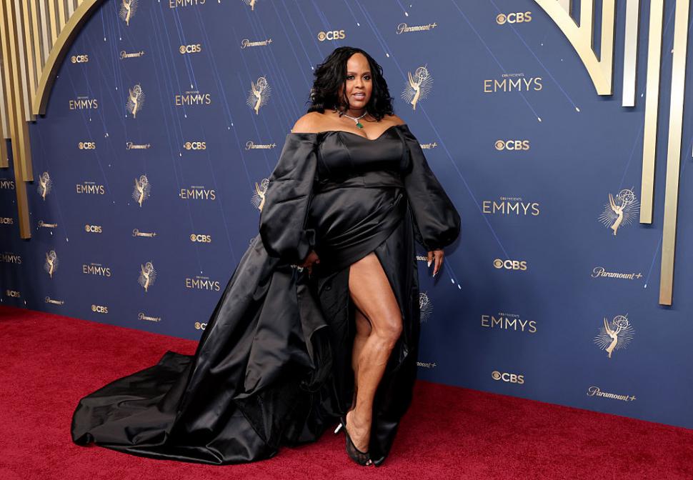 Cele mai spectaculoase ținute de la Emmy 2025. Vedetele care au atras toate privirile pe covorul roșu 1007218