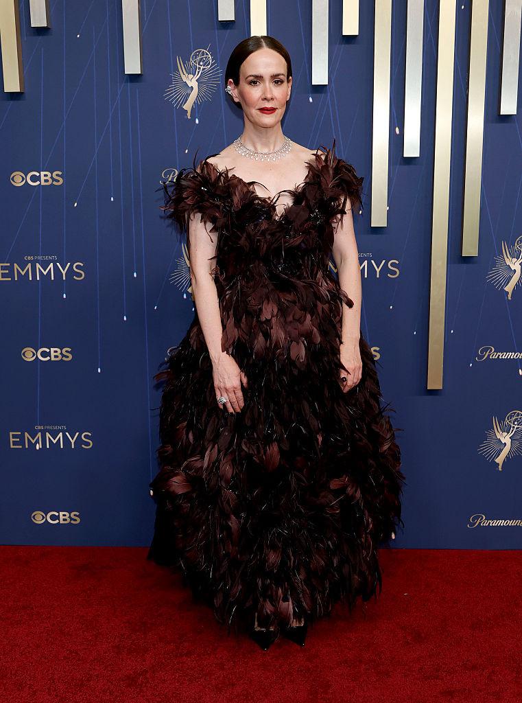 Cele mai spectaculoase ținute de la Emmy 2025. Vedetele care au atras toate privirile pe covorul roșu 1007228