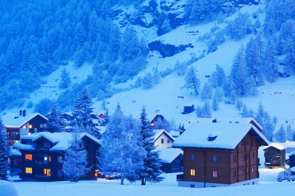 Enclava portugheză din inima Elveției. Cum au ajuns localnicii minoritari la ei în țară 1007640