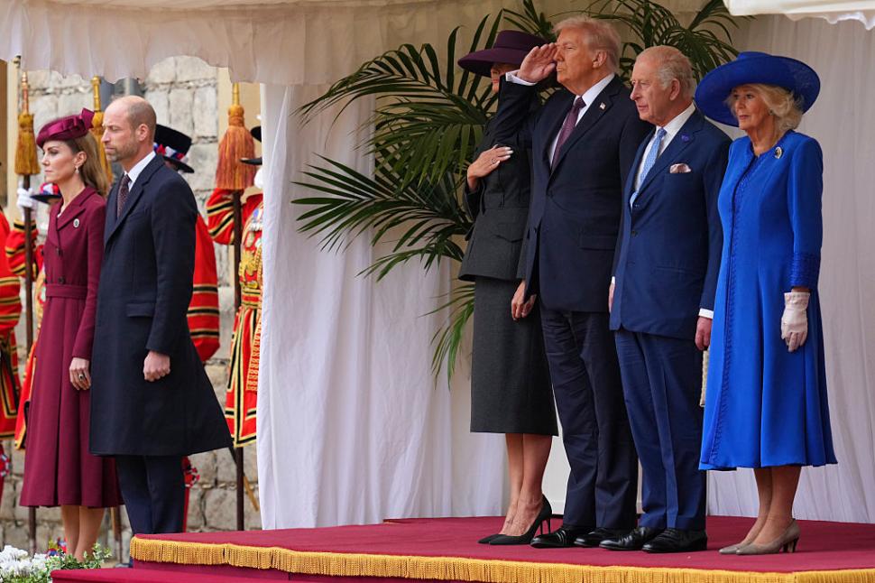 Moment istoric. Donald Trump și Melania au fost plimbați cu caleașca de aur la Windsor. Castelul e înconjurat de un "scut de oțel" 1008018