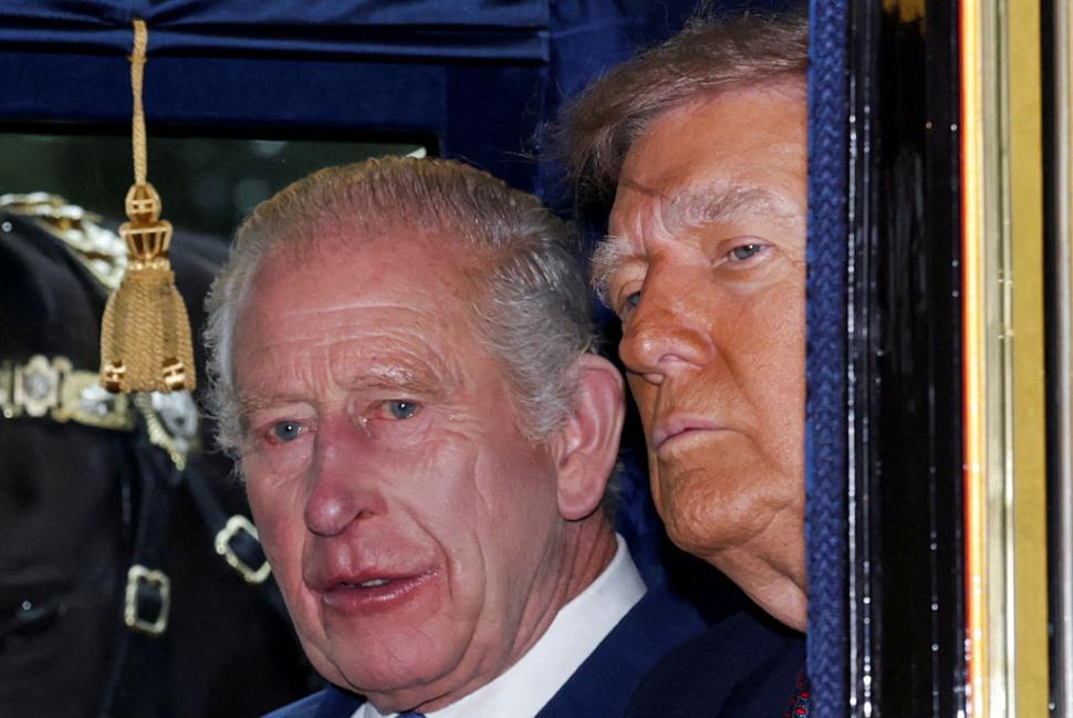 Moment istoric. Donald Trump și Melania au fost plimbați cu caleașca de aur la Windsor. Castelul e înconjurat de un "scut de oțel" 1008019