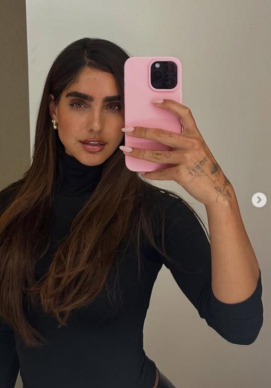  Scandal uriaș cu vedete. O influenceriță celebră își acuză fostul iubit, cântăreț, că a publicat o filmare intimă cu ei doi 1008078