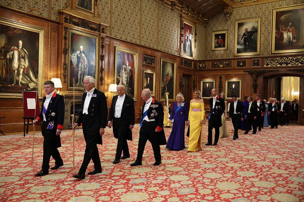 În culisele banchetului de la Windsor: Melania și Camilla nu au stat întâmplător alături. Cum a făcut-o Trump pe Kate să zâmbească 1008180