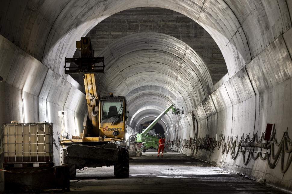 Cum se pregătește Europa pentru viitoarele crize și războaie: Brenner - tunelul lung de 230 km, construit la 1.400 de metri sub Alpi 1008680