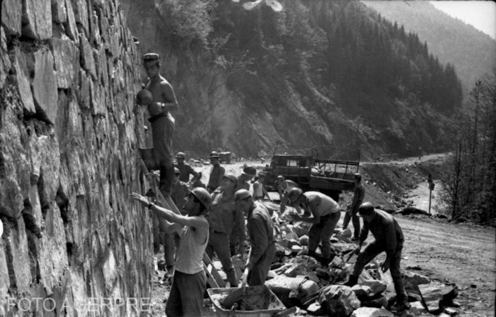 Povestea tristă a Transfăgărășanului. Drumul minune al României are un trecut dureros. Cum a fost construit acum 51 de ani 1008809