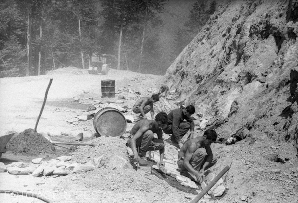 Povestea tristă a Transfăgărășanului. Drumul minune al României are un trecut dureros. Cum a fost construit acum 51 de ani 1008814