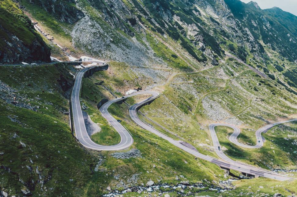 Povestea tristă a Transfăgărășanului. Drumul minune al României are un trecut dureros. Cum a fost construit acum 51 de ani 1008831