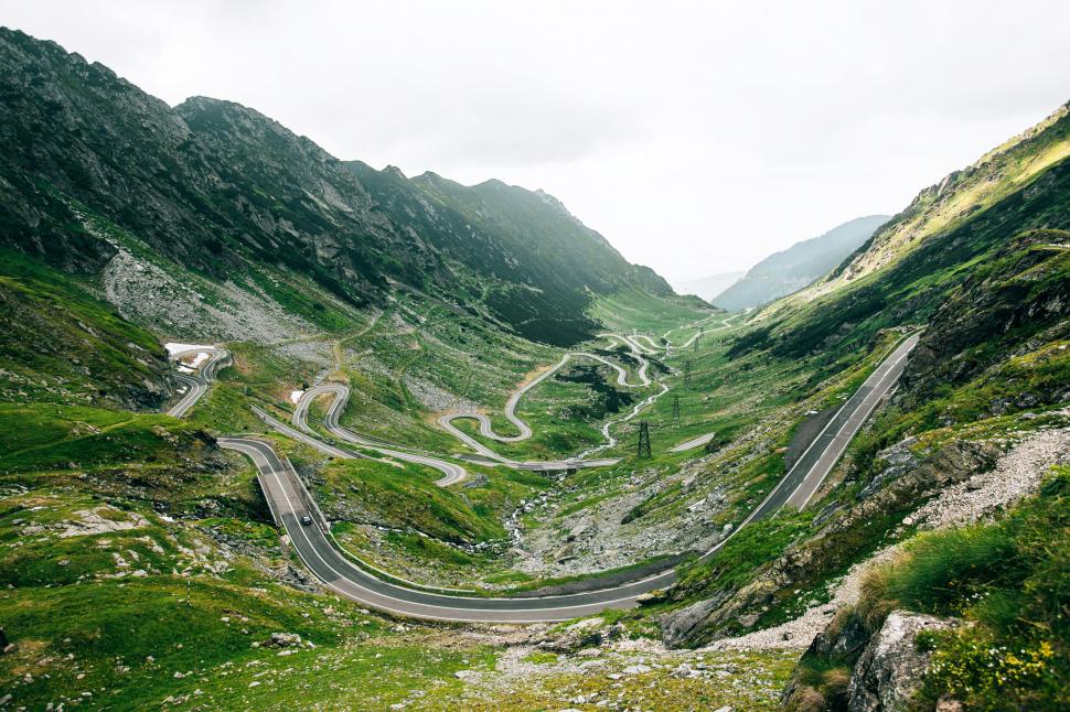 Povestea tristă a Transfăgărășanului. Drumul minune al României are un trecut dureros. Cum a fost construit acum 51 de ani 1008832