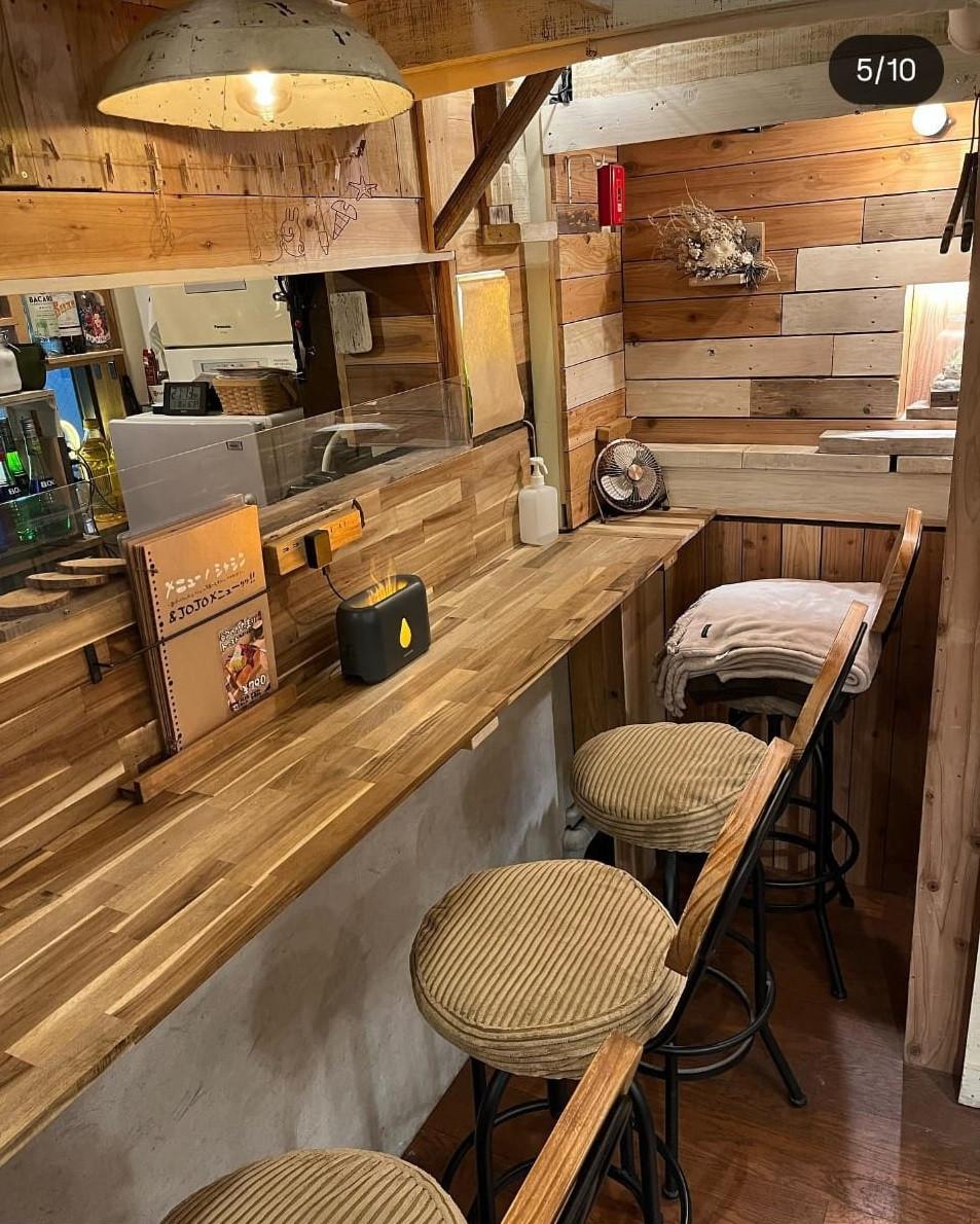 Nou trend în Japonia: Cafenele în care poţi să plângi. Care sunt serviciile oferite clienţilor 1009058